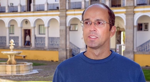 Ilustração Artigo sobre Armando de Lacerda, com autoria de investigador da Universidade de É...