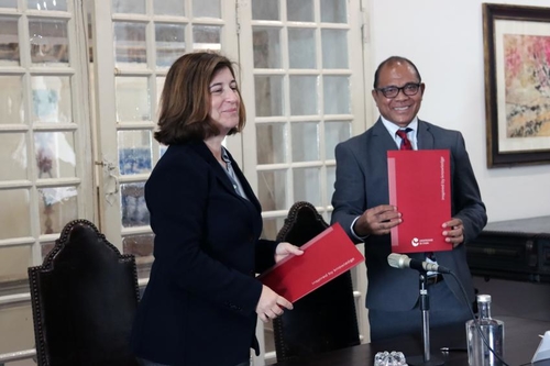 Bolsas: UÉ e Fundo de Desenvolvimento de Capital Humano da República Democrática de Timor-Leste assinam protocolo