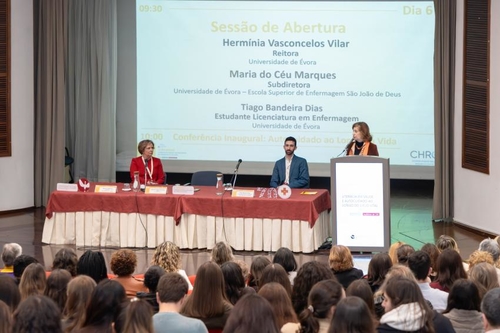 Ilustração Estudantes de Enfermagem organizam jornadas sobre saúde e autocuidado ao longo do...