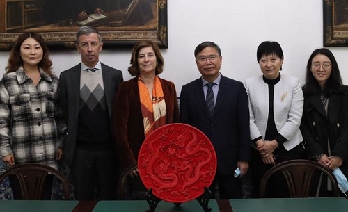 UÉ recebeu Embaixador da República Popular da China em Portugal