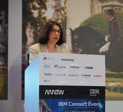 Ilustração Universidade de Évora participa no IBM Connect 2025 com destaque para a inovação...